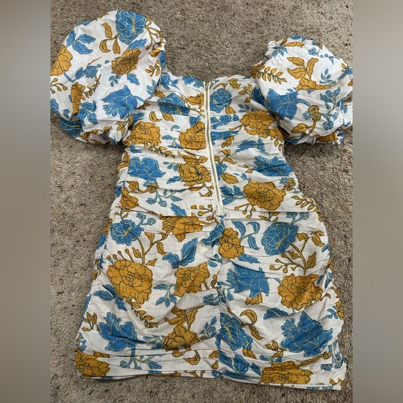 AMALIE THE LABEL - LINEN BLEND PUFF SLEEVE RUCHED MINI DRESS IN VALENCIA FLORAL - Picture 5 of 5